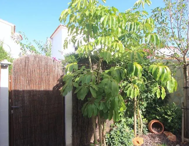 Casa El Retiro Iii دينايا